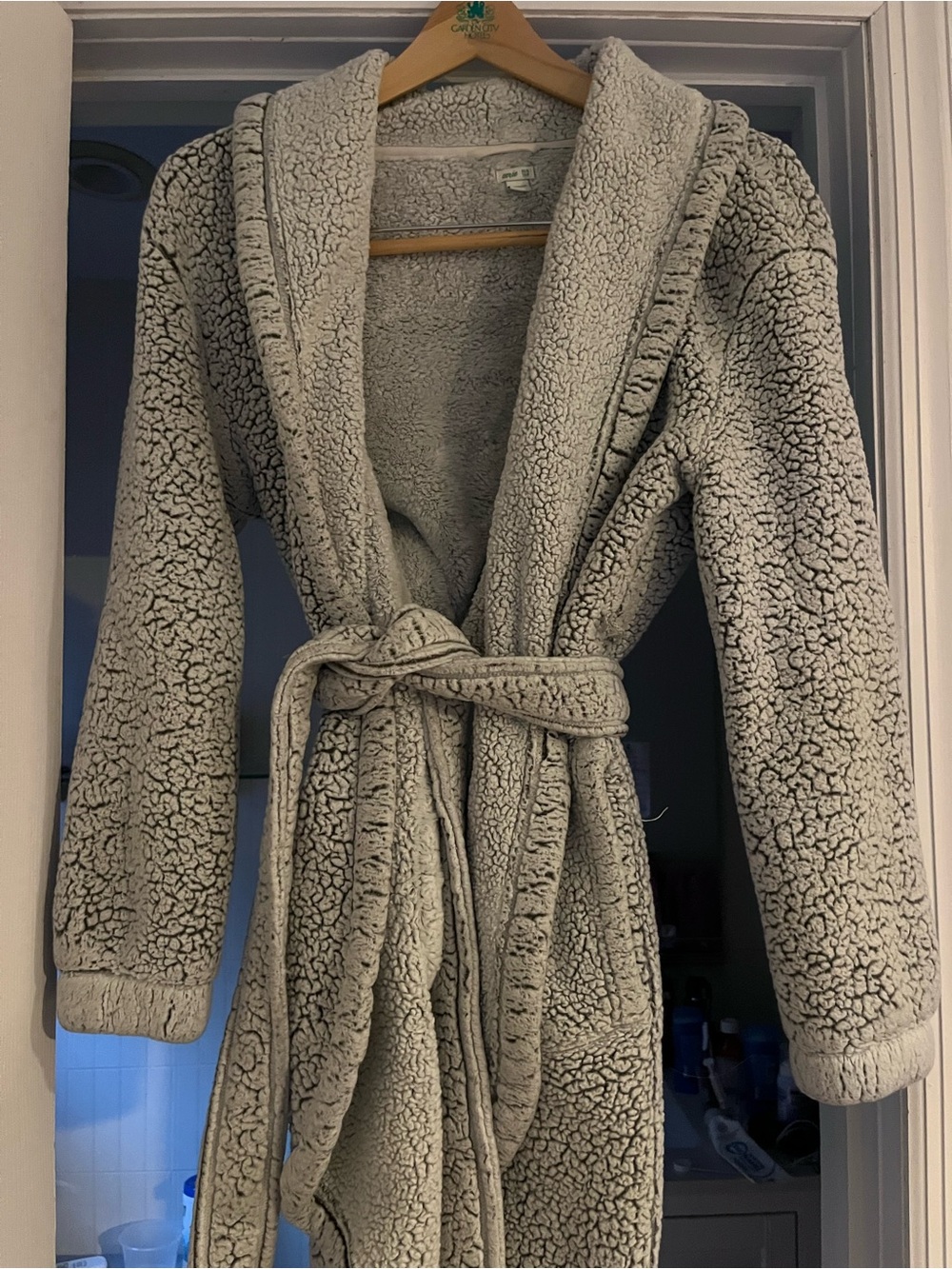 aerie Plush Sherpa Wrap Robe- Light Gray